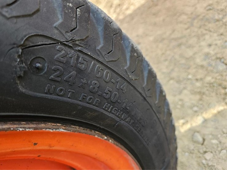 kubota-b7800-image-17