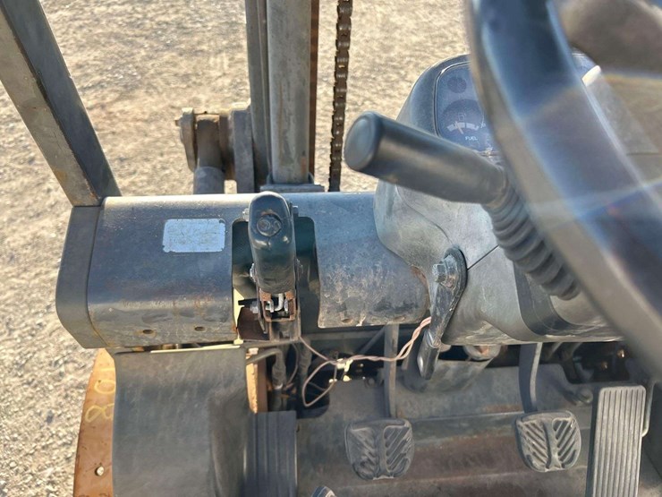 tcm-fd30t6t-5,600lb-forklift-image-14