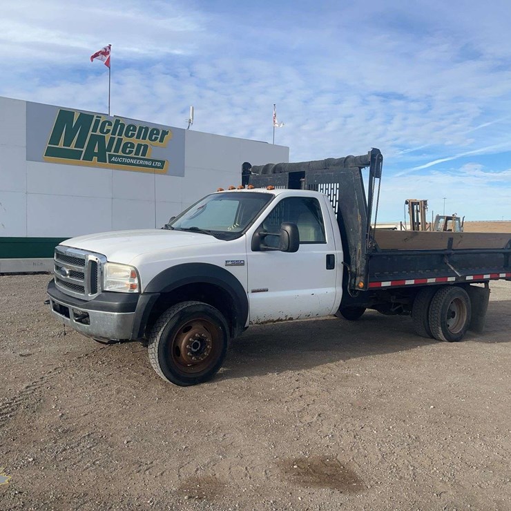 2005 FORD F550