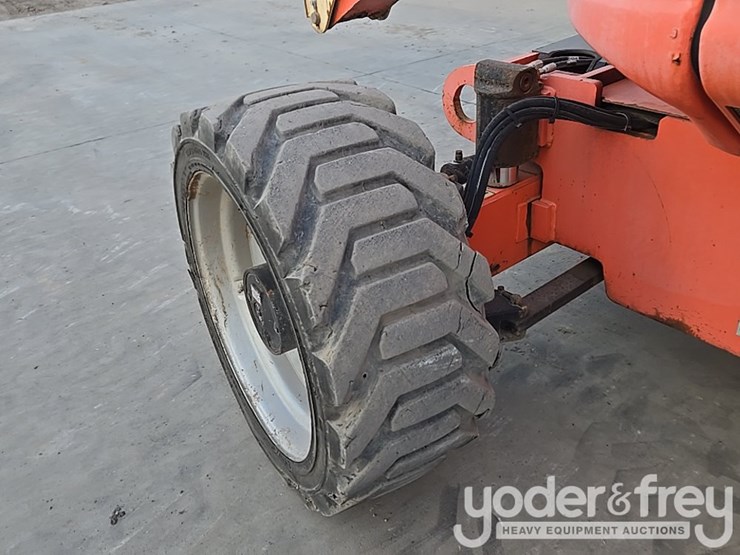 2015-jlg-600aj-image-21