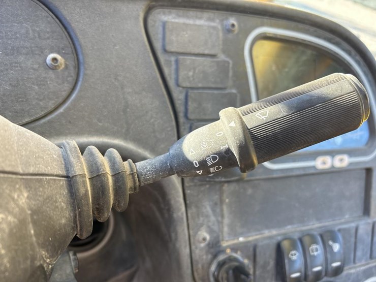 2016-jcb-507-42-image-53