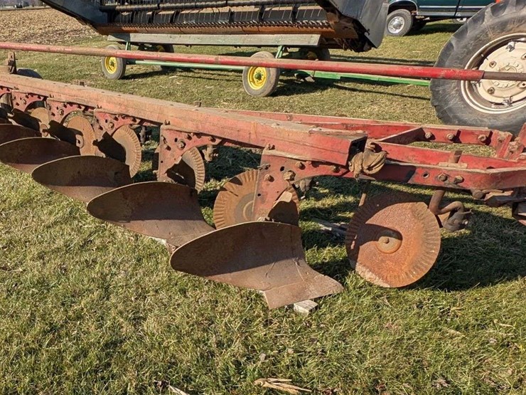 international-560-image-1