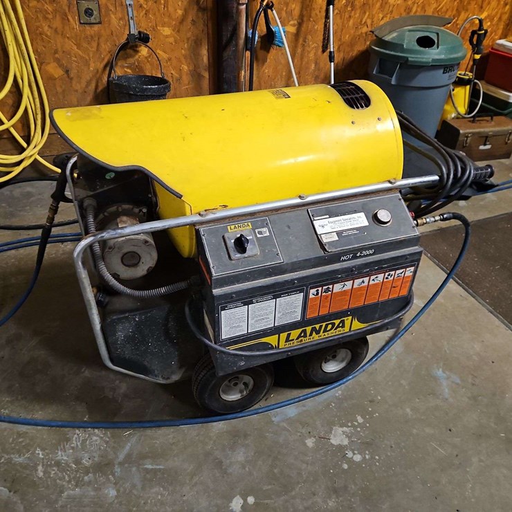 Land Pressure washer