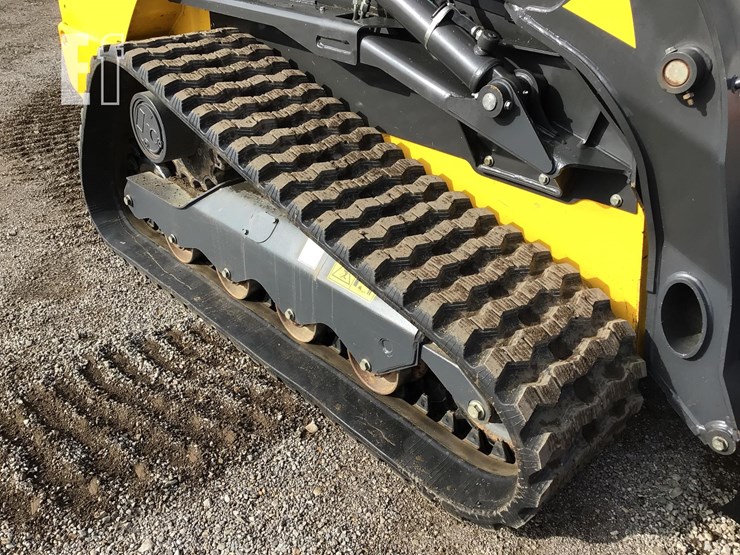 2023-new-holland-c345-image-22