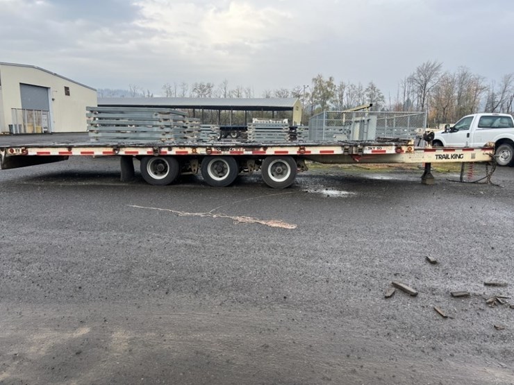 1998-trail-king-tkt50-tri-axle-flatbed-trailer-image-3