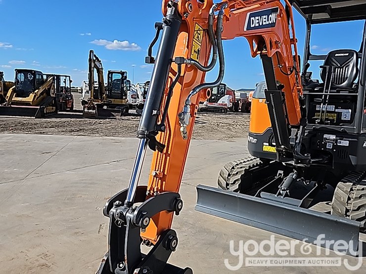 2024-develon-dx27z-7-image-34