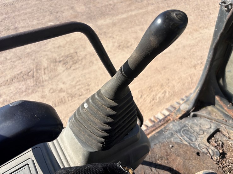 komatsu-pc200-lc-image-19