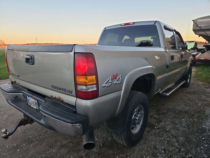 2002-chevrolet-2500-image-10