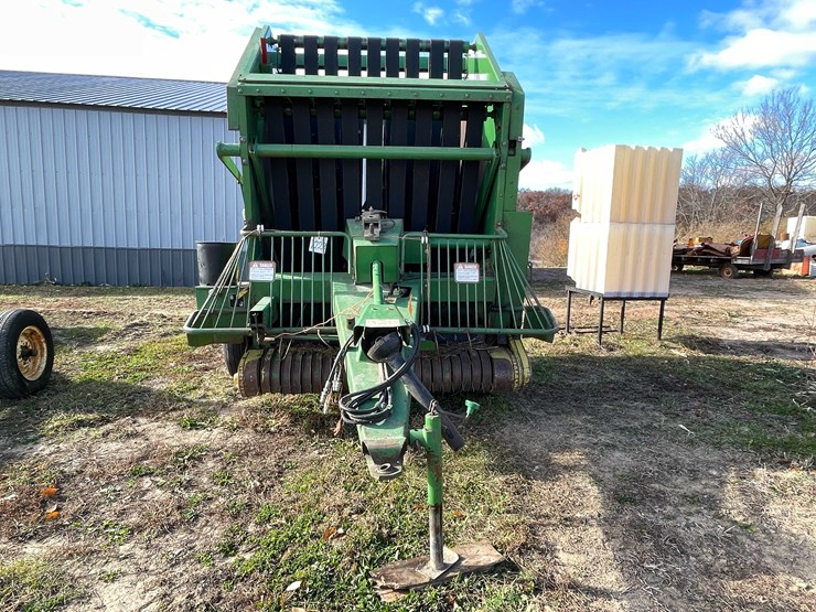 #3024-•-john-deere-5n-bailer-image-2