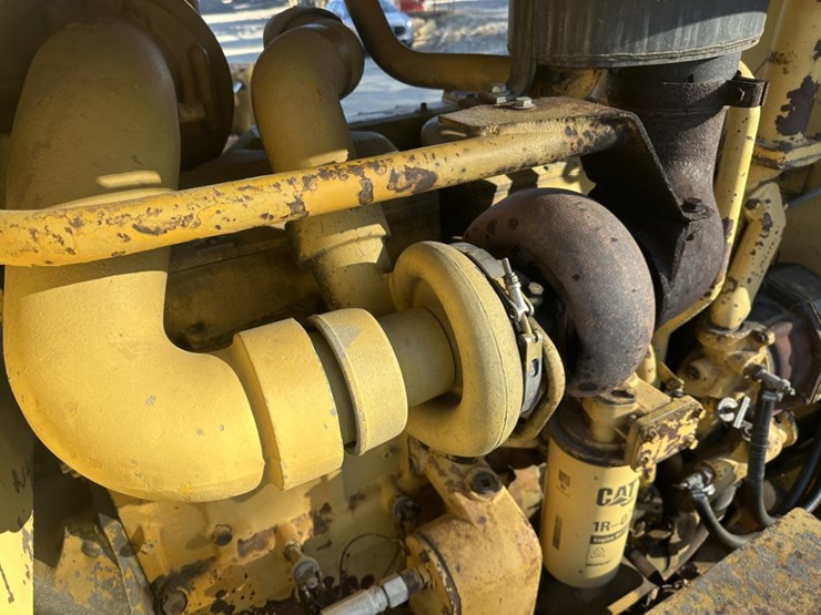 caterpillar-16g-image-52