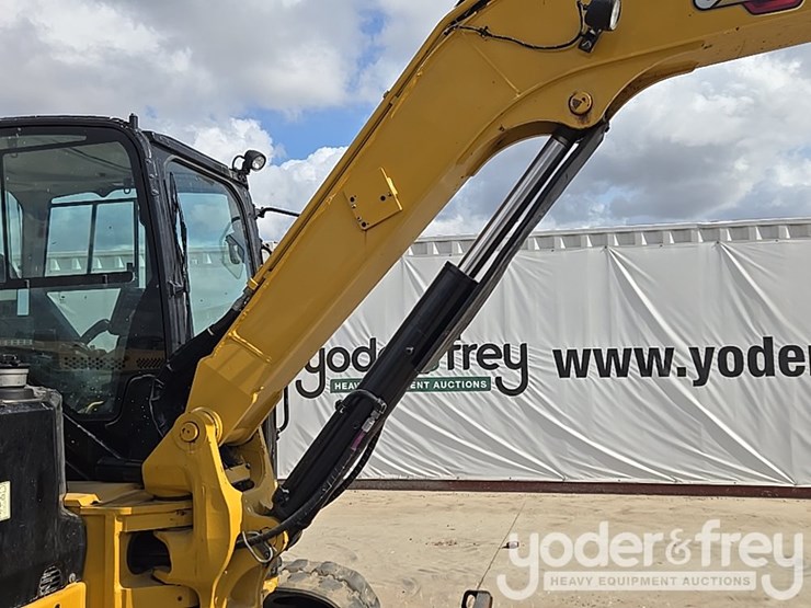 2021-caterpillar-306-cr-image-40