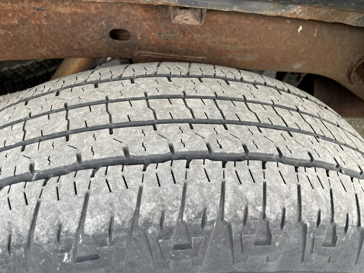 2010-gmc-1500-image-13