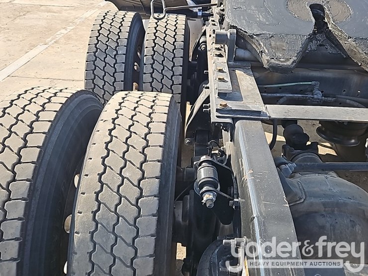 2019-freightliner-cascadia-image-20