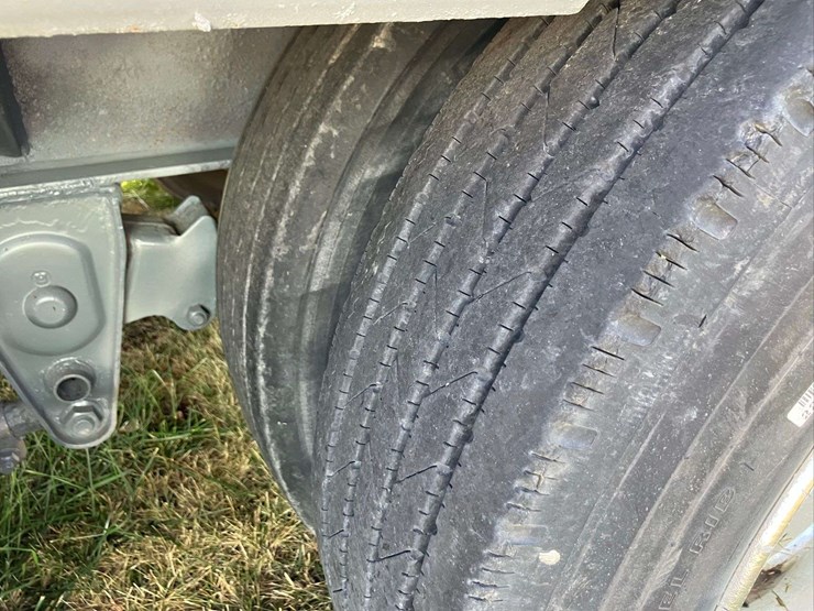 wade-43'-step-deck-trailer---80,000lb-gvw-image-19