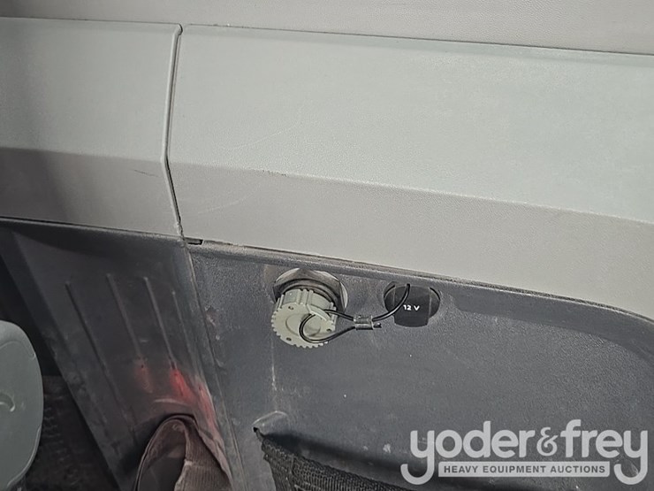 2014-caterpillar-938k-image-158