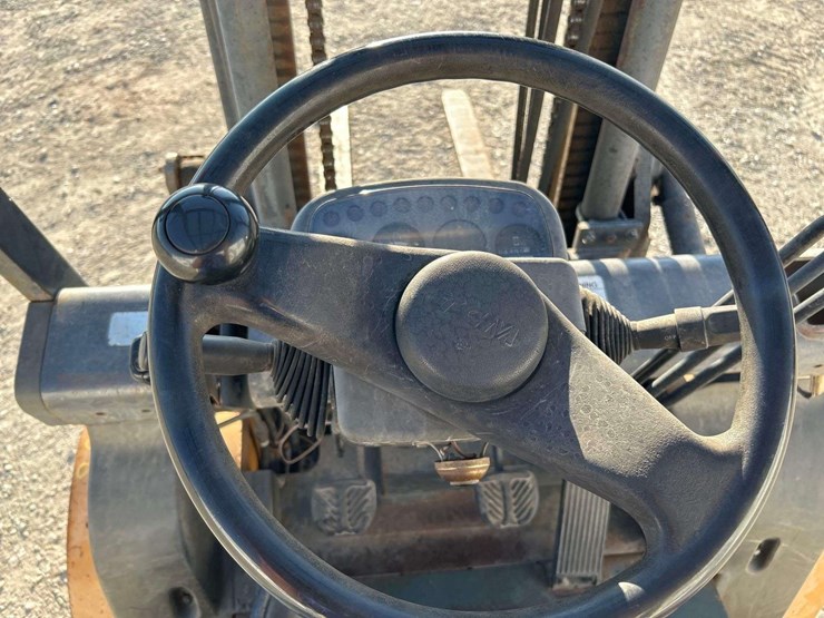 tcm-fd30t6t-5,600lb-forklift-image-13