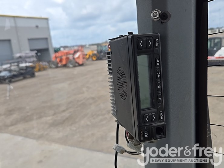 2014-caterpillar-938k-image-161