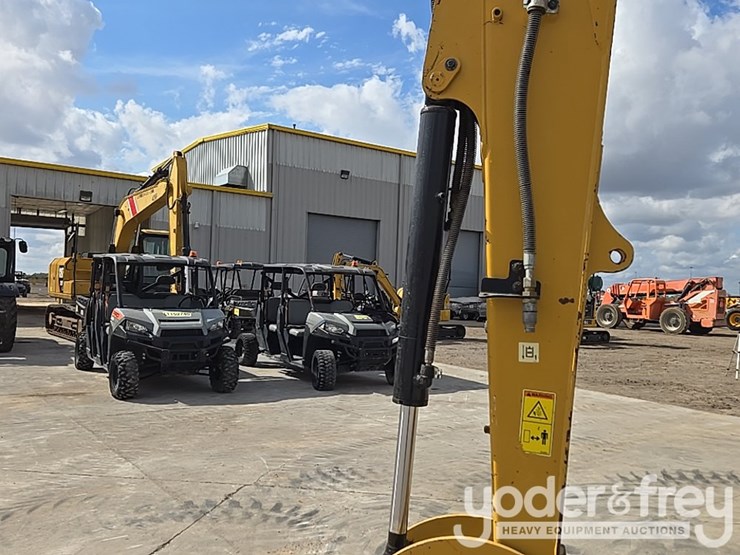 2021-caterpillar-306-cr-image-31