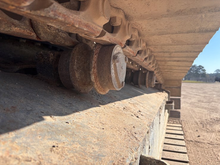 komatsu-pc200-lc-image-12