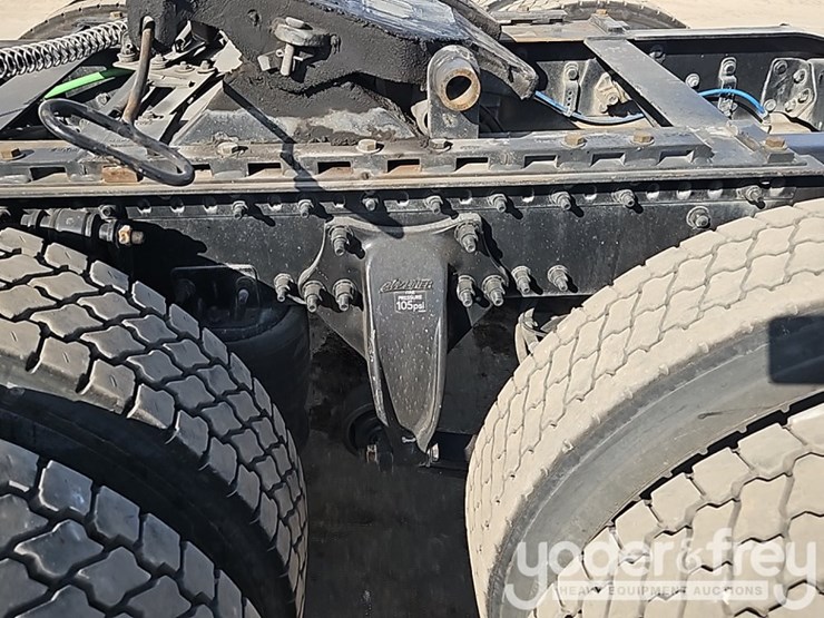 2019-freightliner-cascadia-image-14