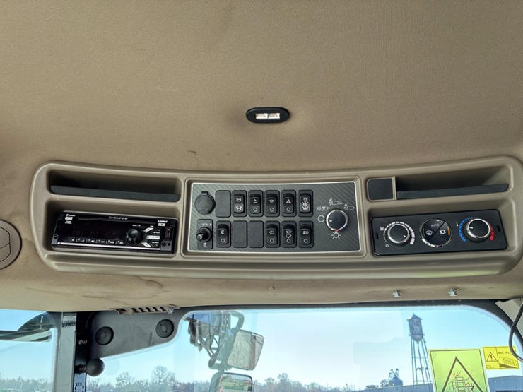 2020-case-ih-7250-image-102