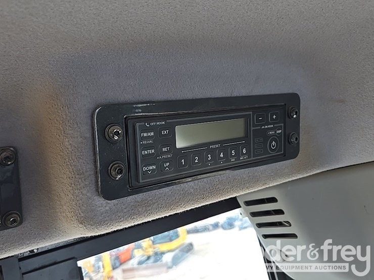 2023-komatsu-d61pxi-24-image-53