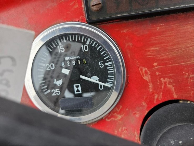 massey-ferguson-240-image-27