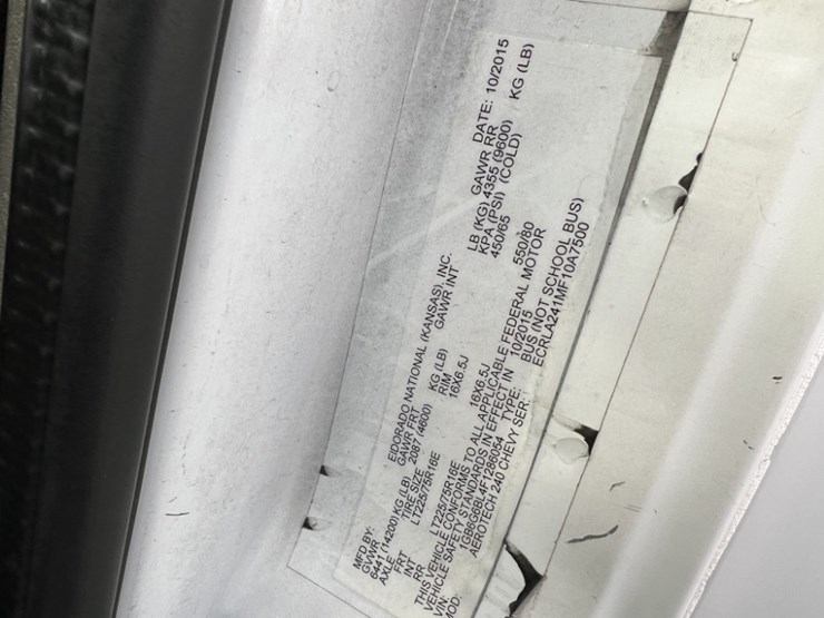 2015-chevrolet-express-paratransit-bus-image-24