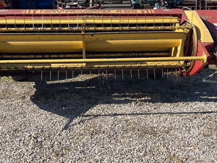 new-holland-492-image-1