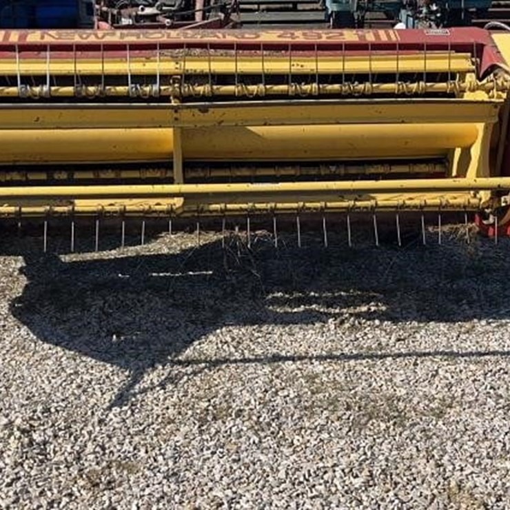 NEW HOLLAND 492