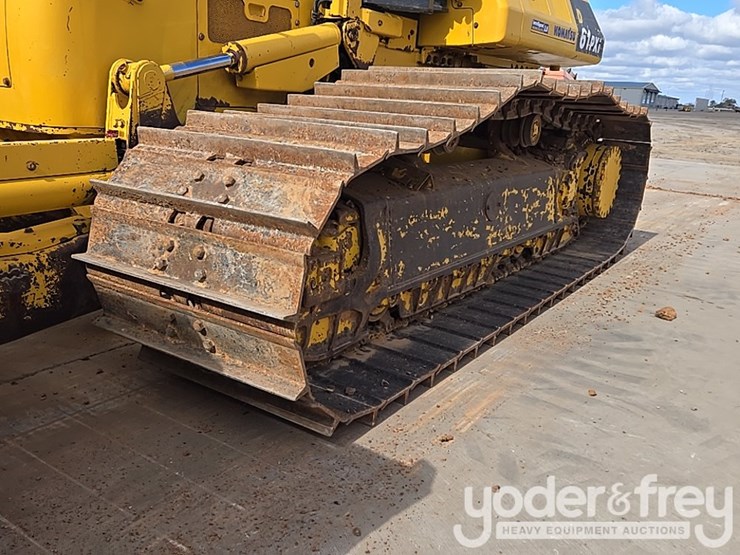 2023-komatsu-d61pxi-24-image-9