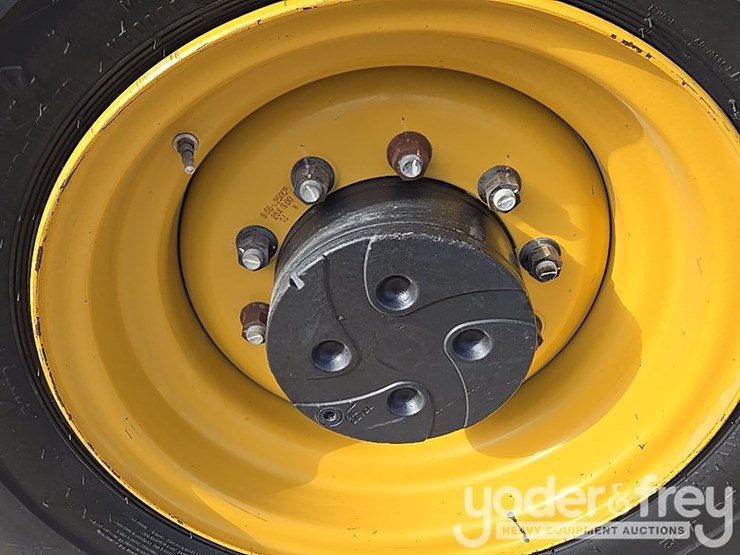 2019-caterpillar-tl1255d-image-33