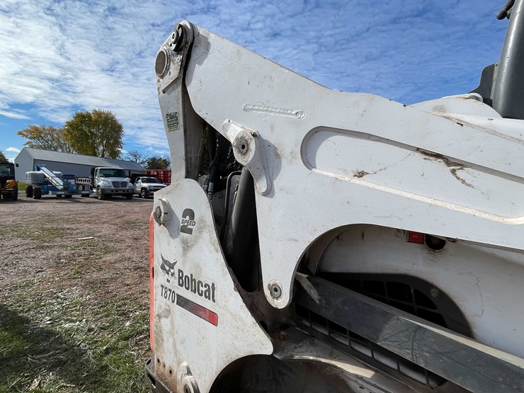 2015-bobcat-t870-image-18