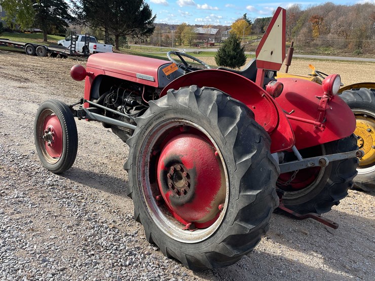 #3017-•-ferguson-wide-front-tractor-image-7