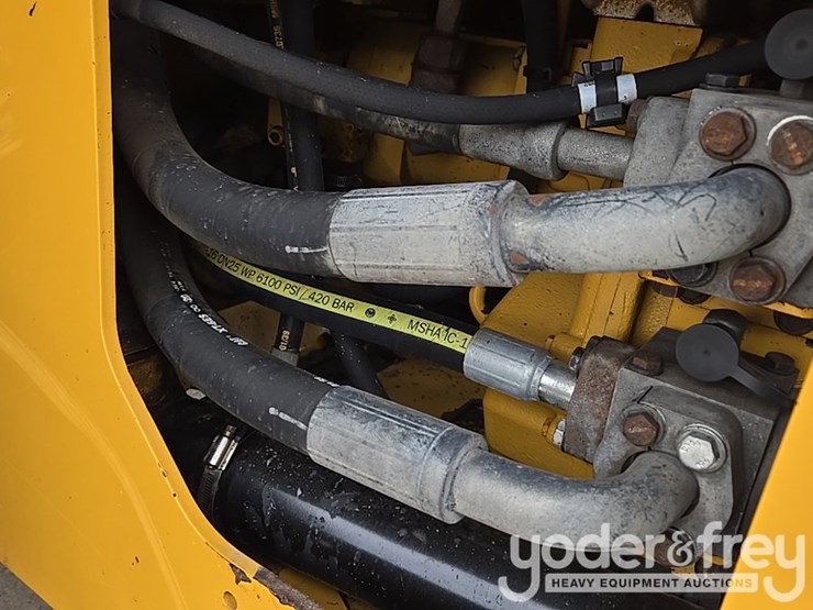 2014-caterpillar-938k-image-75