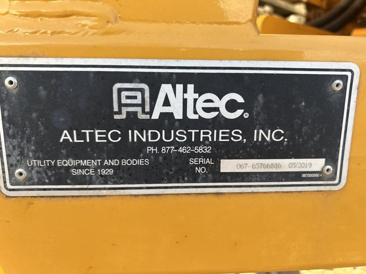 2019-altec-dc1317-image-41