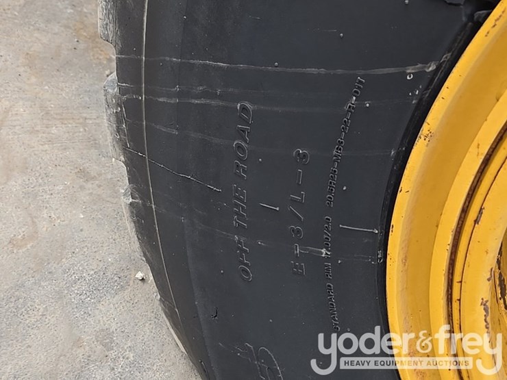 2014-caterpillar-938k-image-29