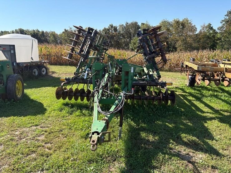 john-deere-726-image-3