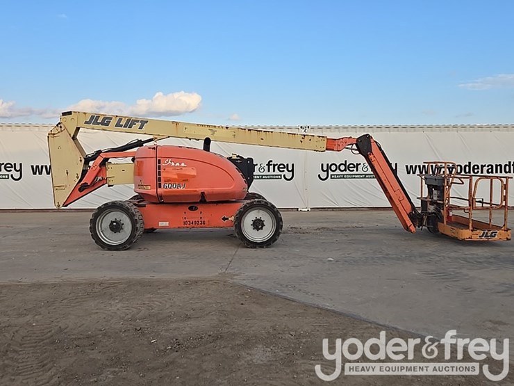 2015-jlg-600aj-image-7