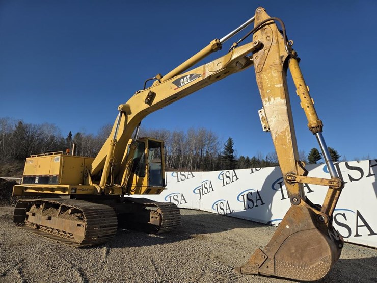 caterpillar-235-image-7