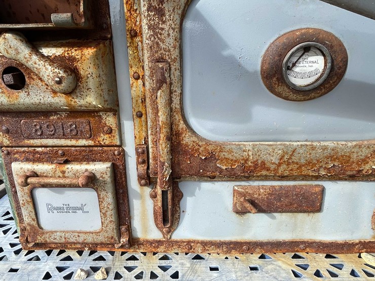 #3106-•-vintage-wood-cook-stove-image-4