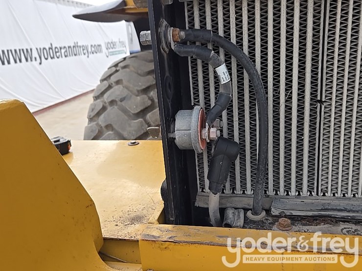 2014-caterpillar-938k-image-123