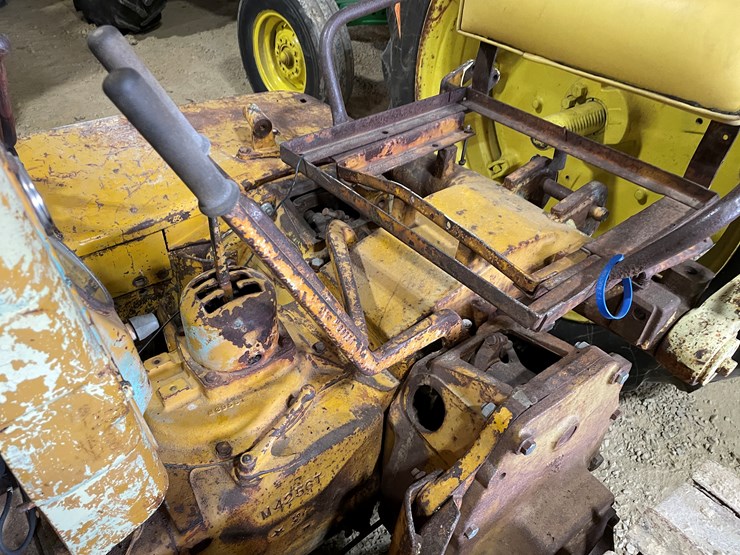 john-deere-420-image-15