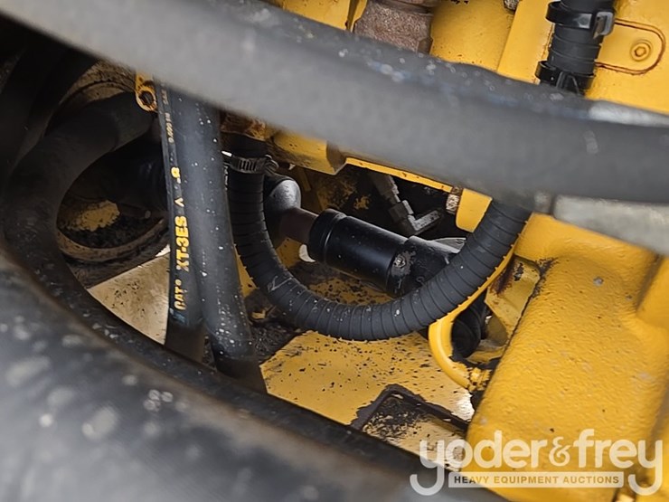 2014-caterpillar-938k-image-76