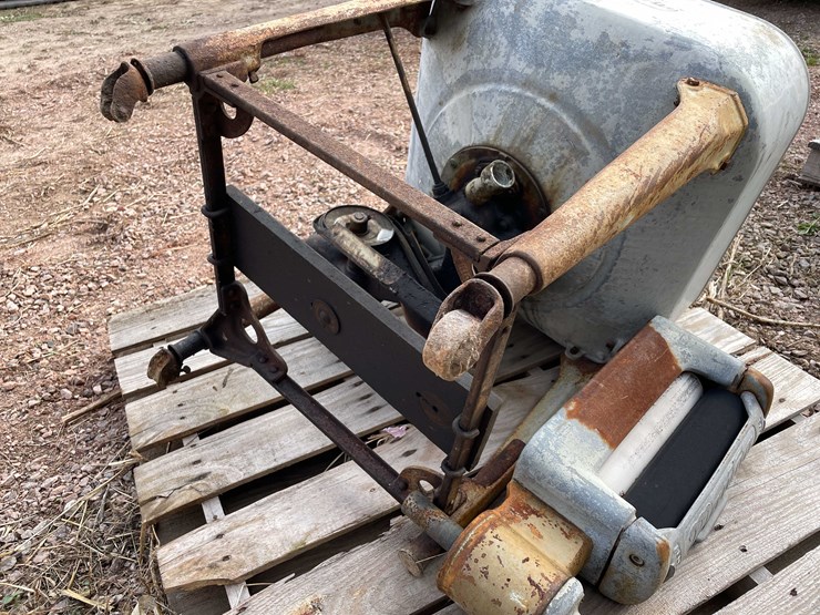 #3136-•-vintage-maytag-washing-machine-image-9