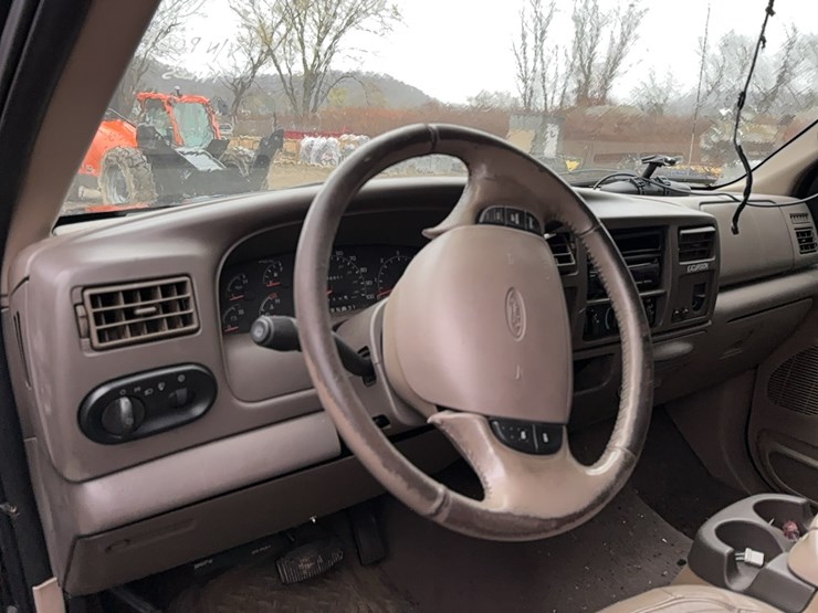 2001-ford-excursion-limited-image-11