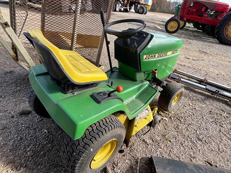 john-deere-165-image-6