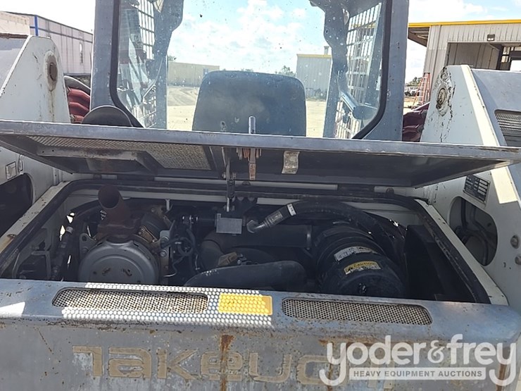 2019-takeuchi-tl8-image-26