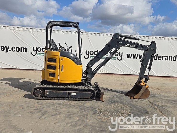 2019-deere-26g-image-6