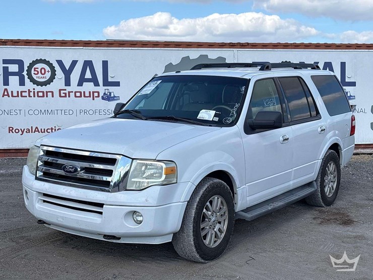 2012-ford-expedition-image-1